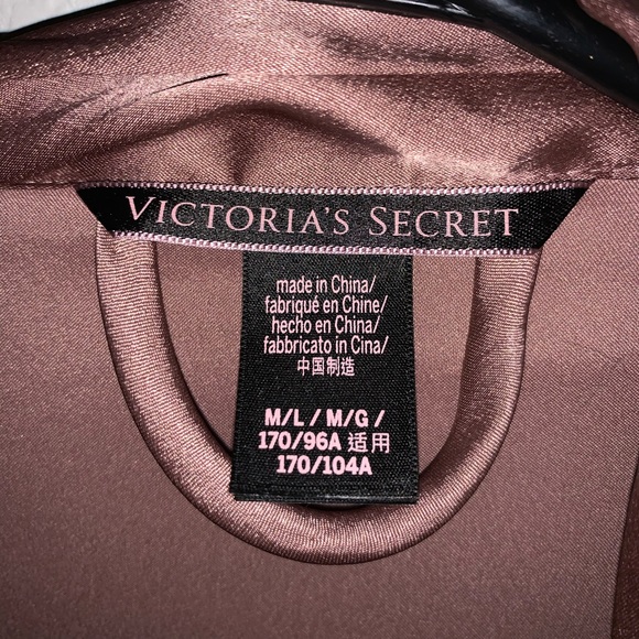 Victoria Secret Robe - Picture 3 of 4